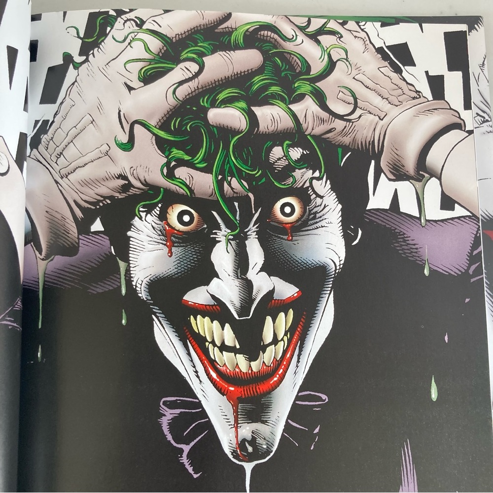 Batman The Killing Joke DC Comics Deluxe Edition Alan Moore Graphic Novel CLEAN